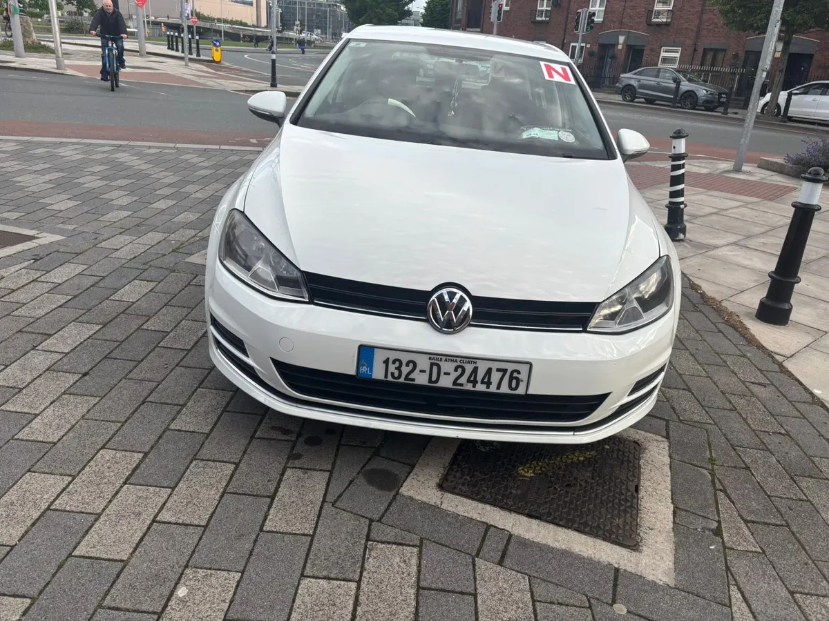 Volkswagen Golf 2013 - Image 2