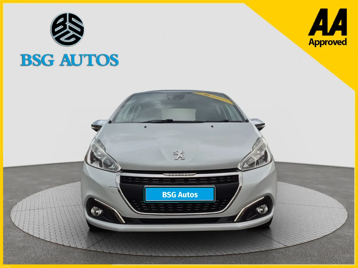 2017 PEUGEOT 208 1.2  AUTOMATIC PAN ROOF *FINANCE* - Image 3