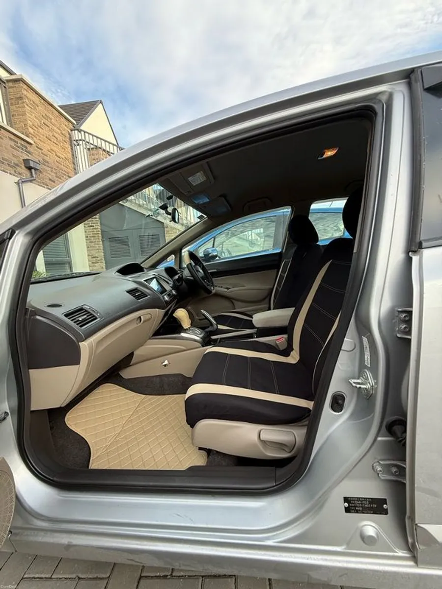 2010 Honda Civic - Image 4