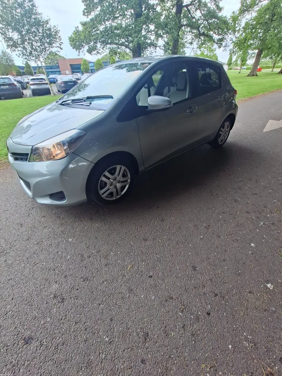 Toyota Vitz 2012 just 27000 km new nct - Image 3