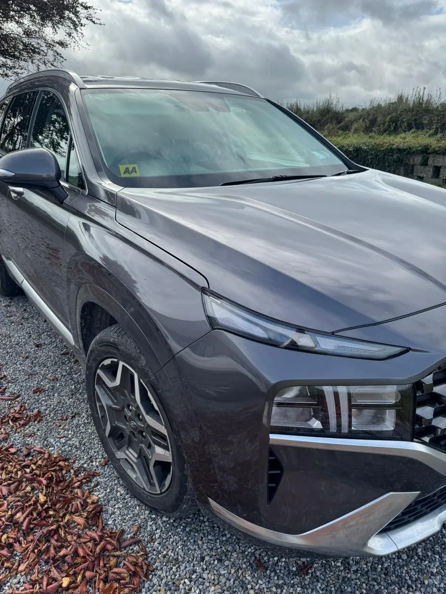 Hyundai Santa Fe 2023 - Image 3