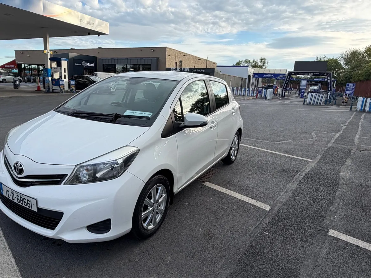 Toyota Yaris 2012 Manual 1.3 petrol - Image 4