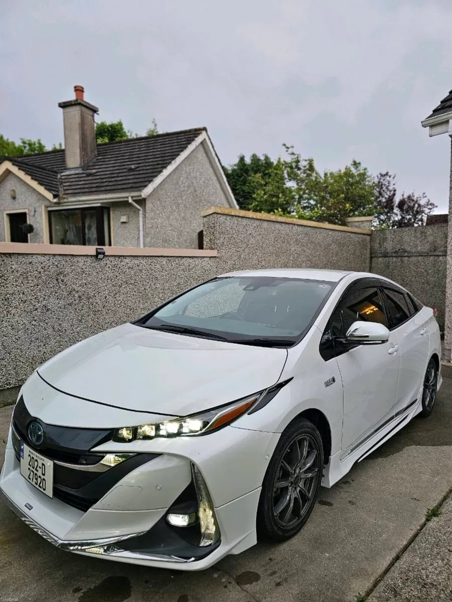 Toyota Prius HigSpex Leather Interior 2020 - Image 1