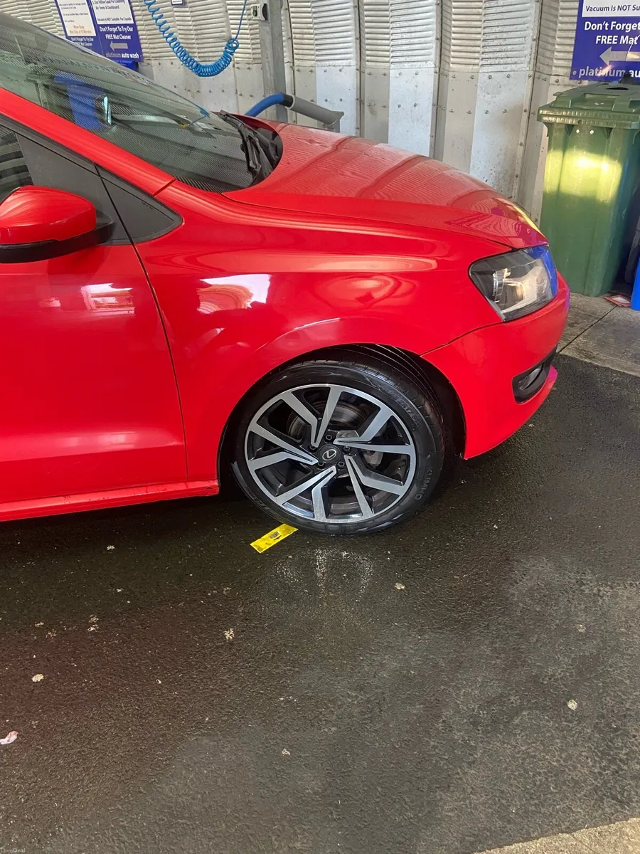 Volkswagen polo - Image 4