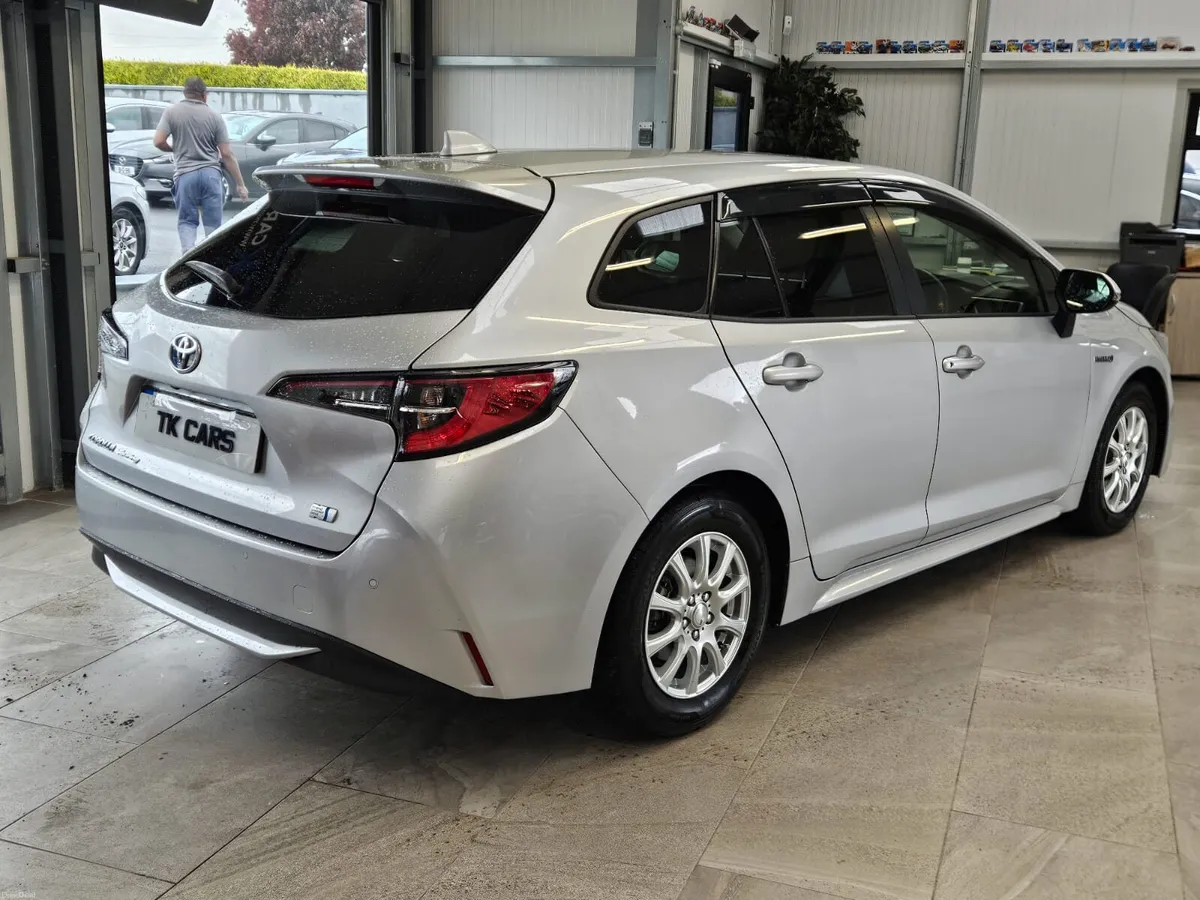 202 TOYOTA COROLLA HYBRID TOURER - Image 2