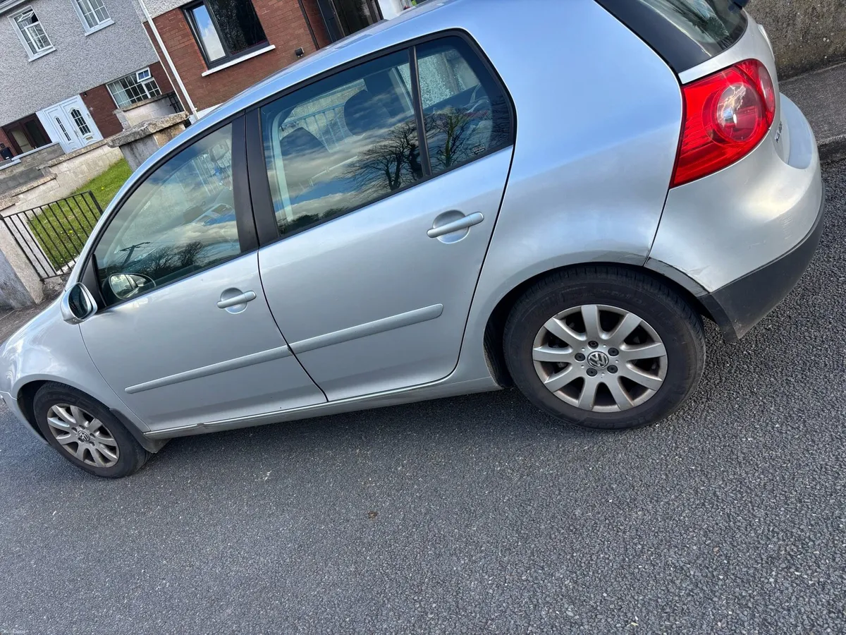 1.4 petrol 07 Volkswagen Golf - Image 2