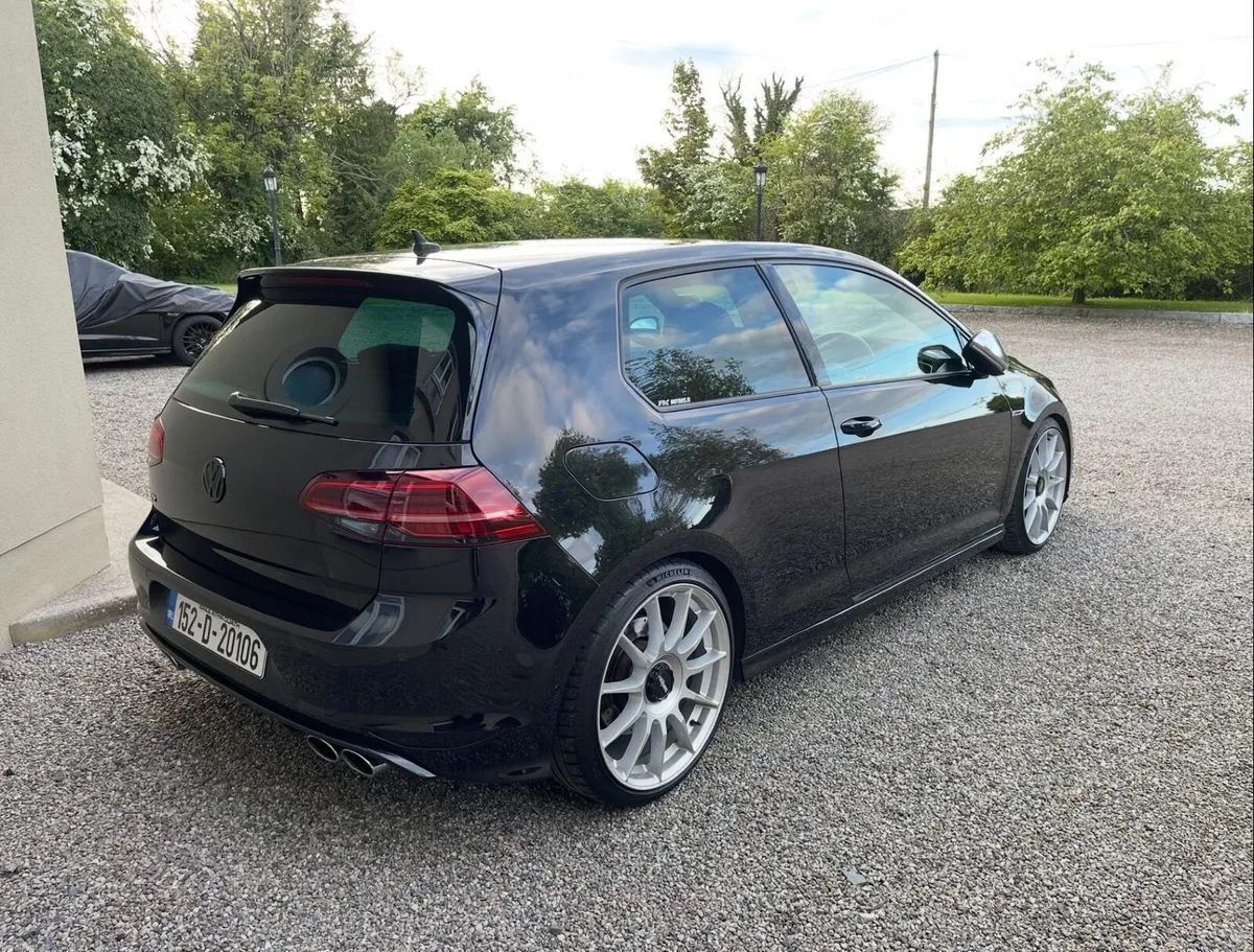 Volkswagen Golf -2 Door-Deep Black Pearl Metallic - Image 3
