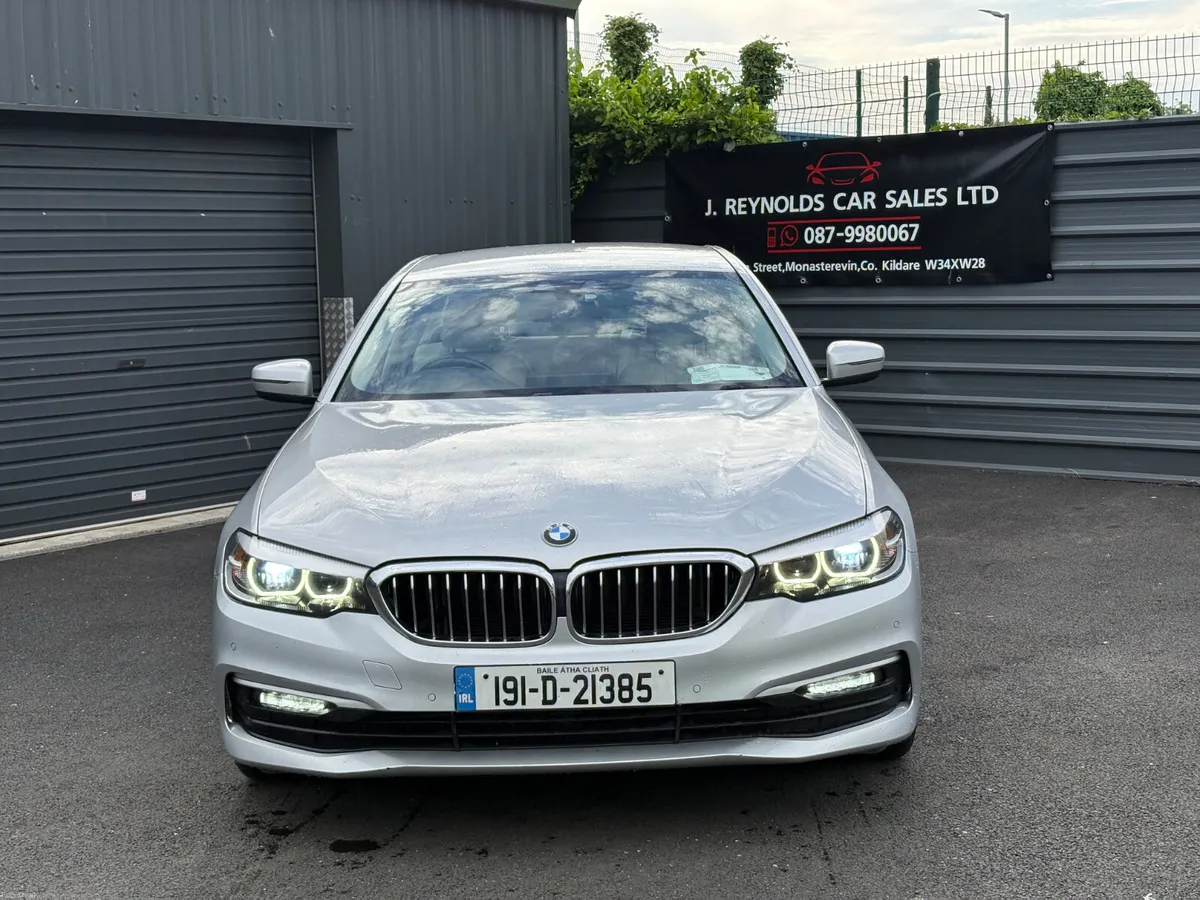 BMW 520d  auto 2019 M sport alloys - Image 2