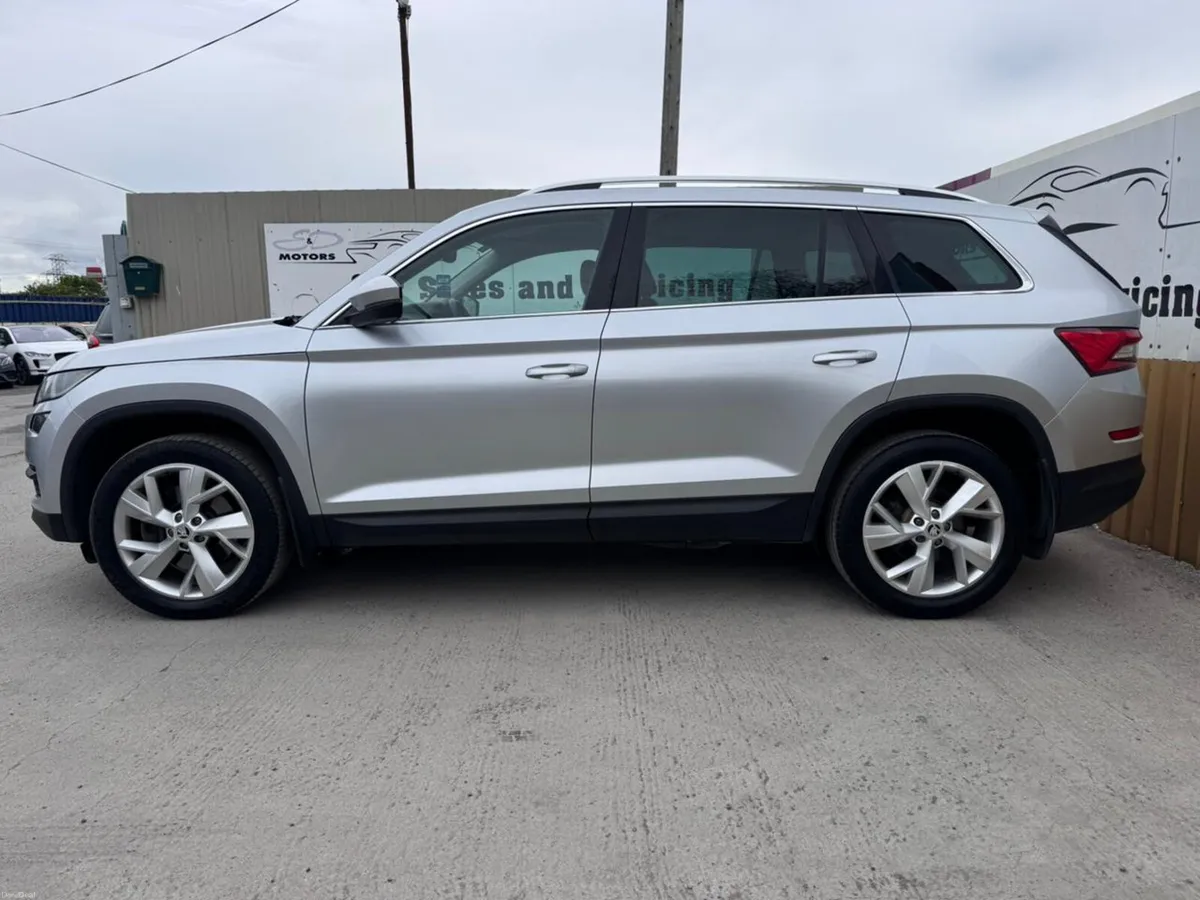 211 koda Kodiaq 2.0 TDI 150HP DSG 4X4 Style 7 Seat - Image 4