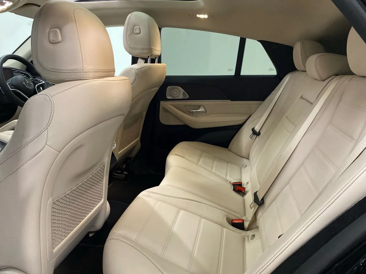 Mercedes-Benz GLE GLE 400 E MATIC + COUPE | Beige - Image 4