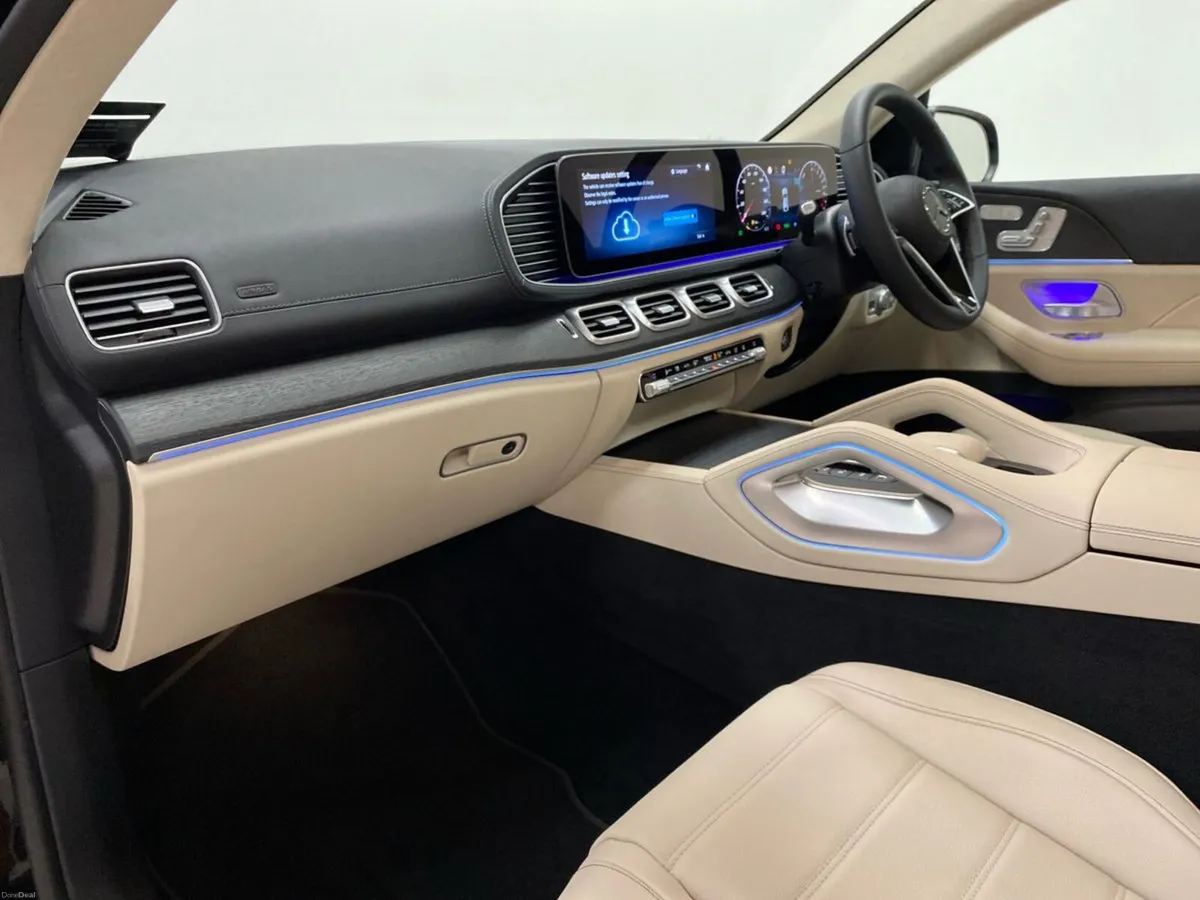 Mercedes-Benz GLE GLE 400 E MATIC + COUPE | Beige - Image 6