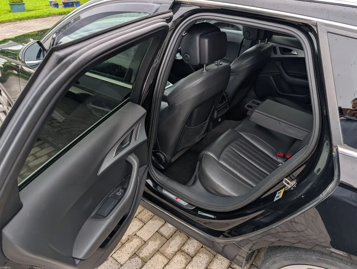 Audi A6 2013 - Image 2