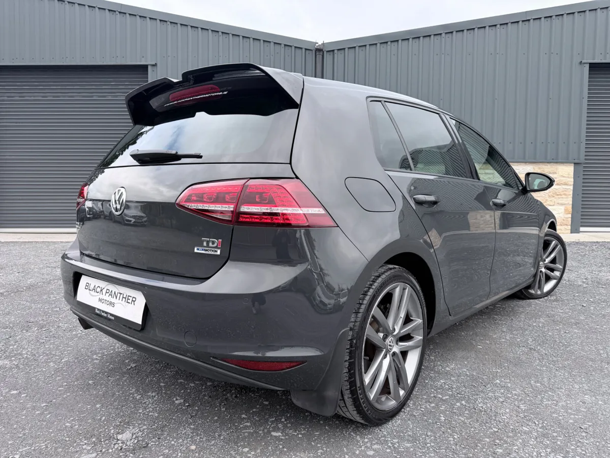 Volkswagen Golf 172’ Highline TOP SPEC/LOW MILEAGE - Image 4