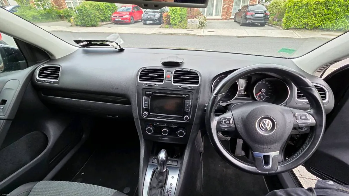 Automatuc Wolkswagen golf - Image 3