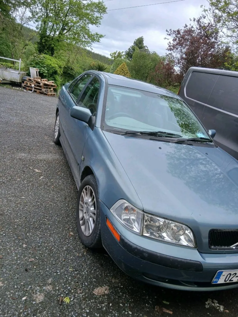 Volvo car - Image 1
