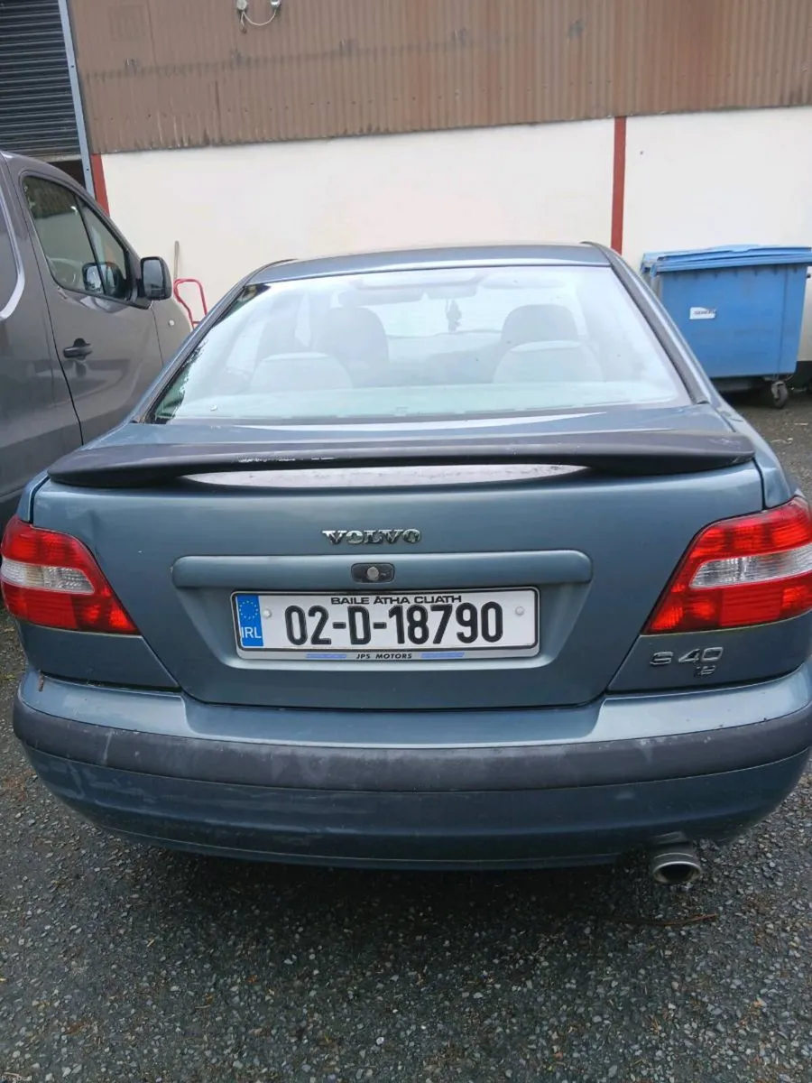 Volvo car - Image 3
