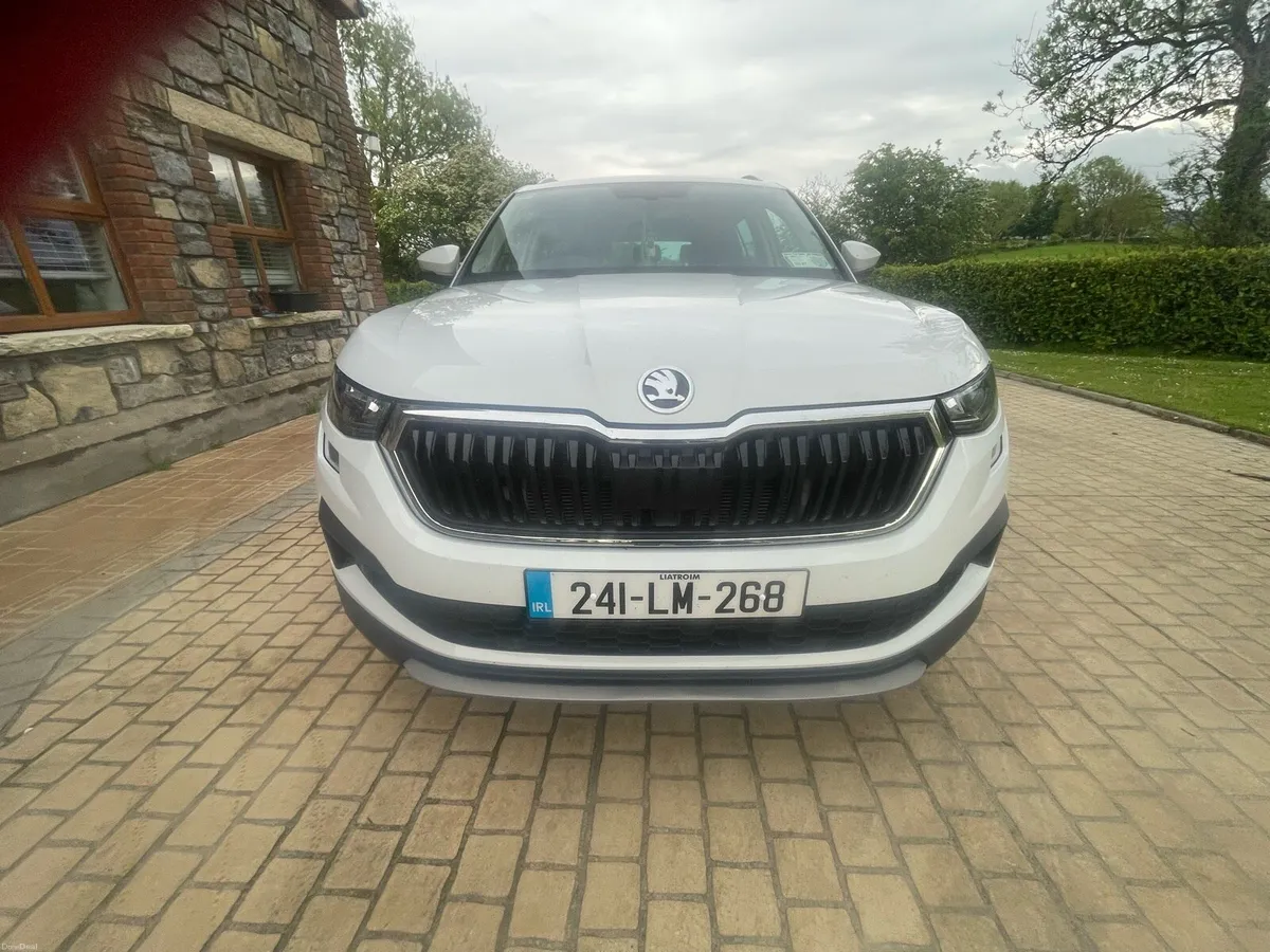 Car - Image 4