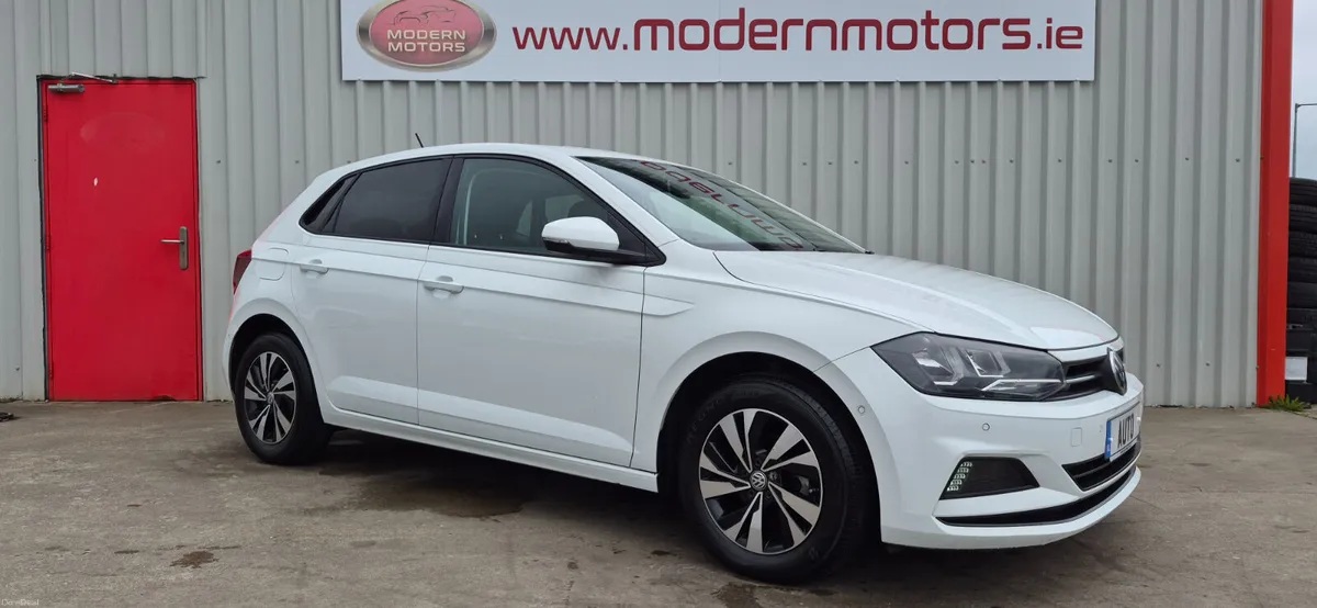 Volkswagen Polo auto new model 1.0 petrol low kms - Image 2
