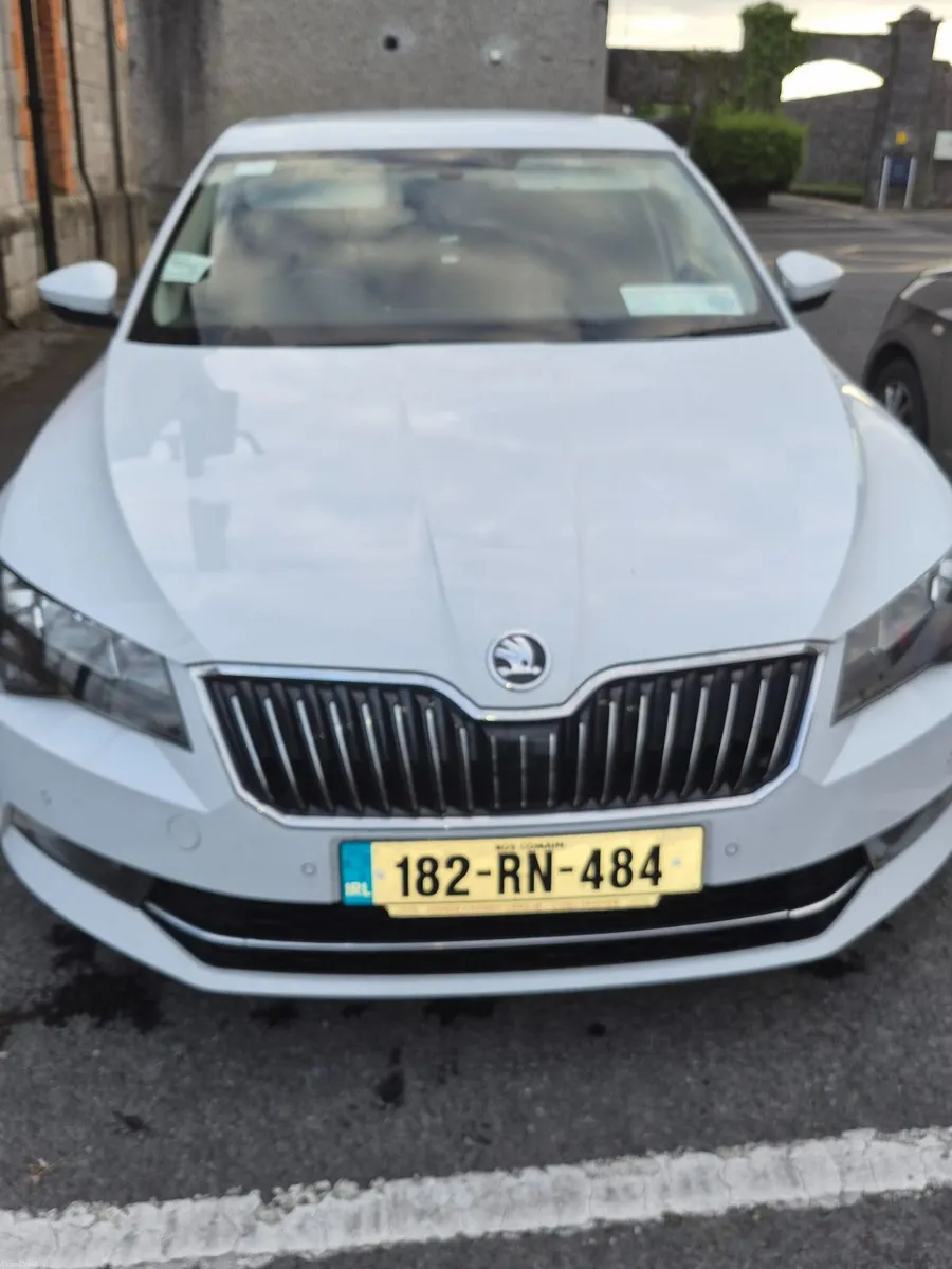 Skoda Superb 2018 - Image 1