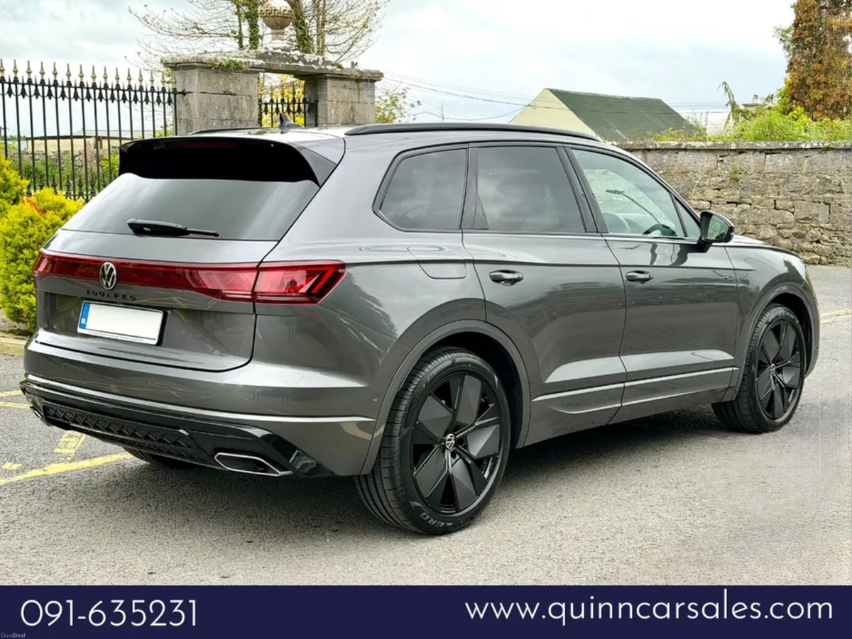 Volkswagen Touareg 3.0 TDI V6 286 BHP BLACK EDITIO - Image 3