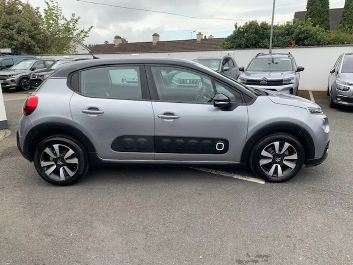 Citroen C3 FEEL EXCLUSIVE 1.2 PURETECH 83 4 4DR - Image 2