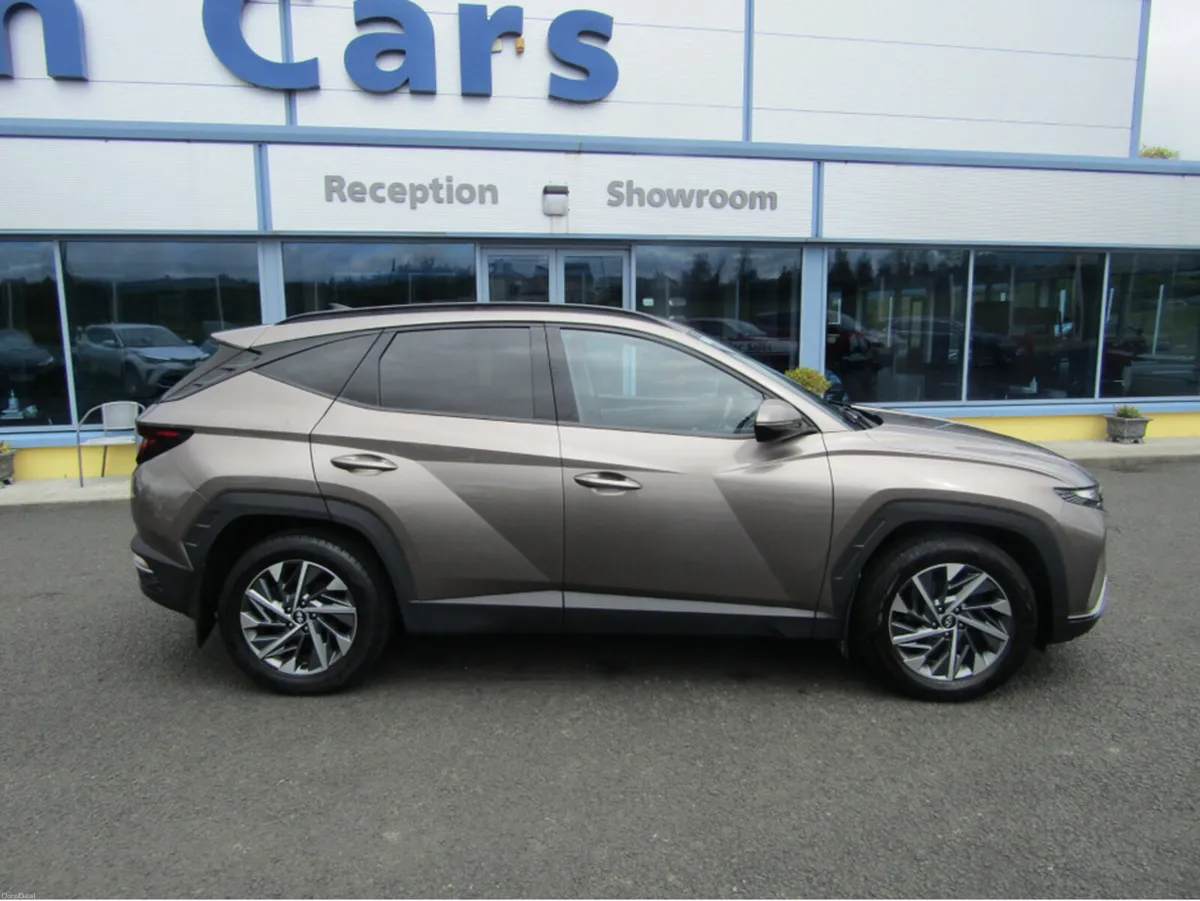 Hyundai Tucson EXECUTIVE 5DR - Image 3