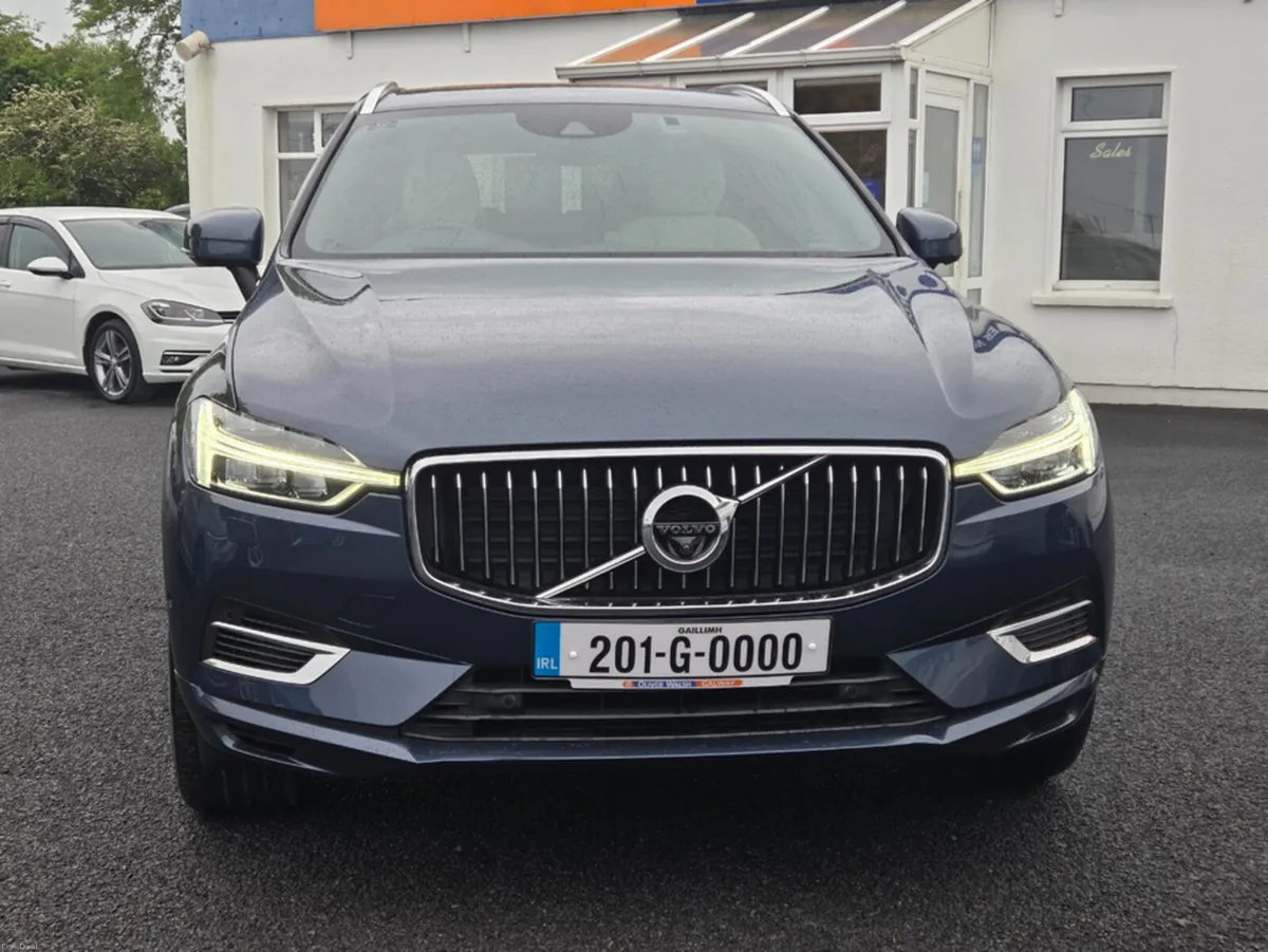 Volvo XC60 T8 AWD*WILKENS&BOWERS*PAN ROOF*CRYSTAL - Image 3