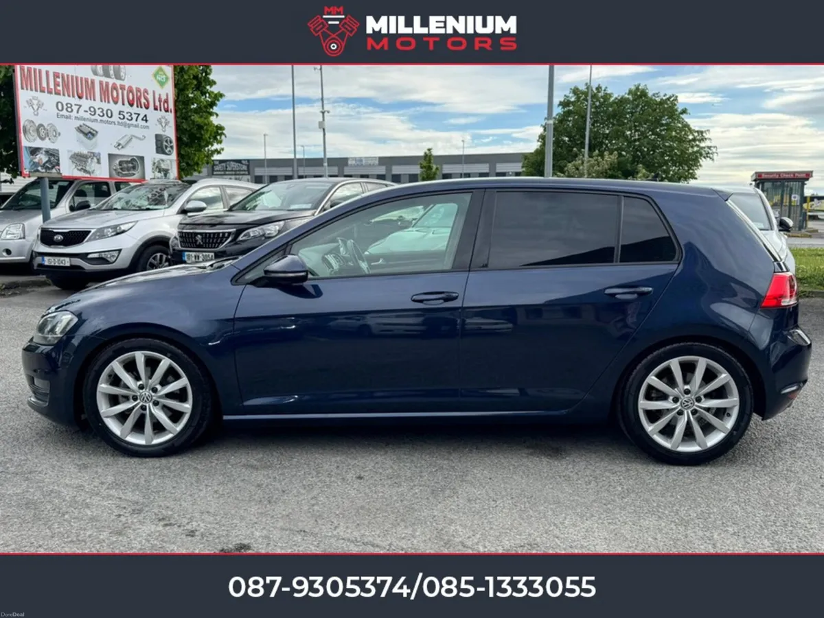 Volkswagen Golf LEATHER// TOP SPEC // IMMACULATE / - Image 5