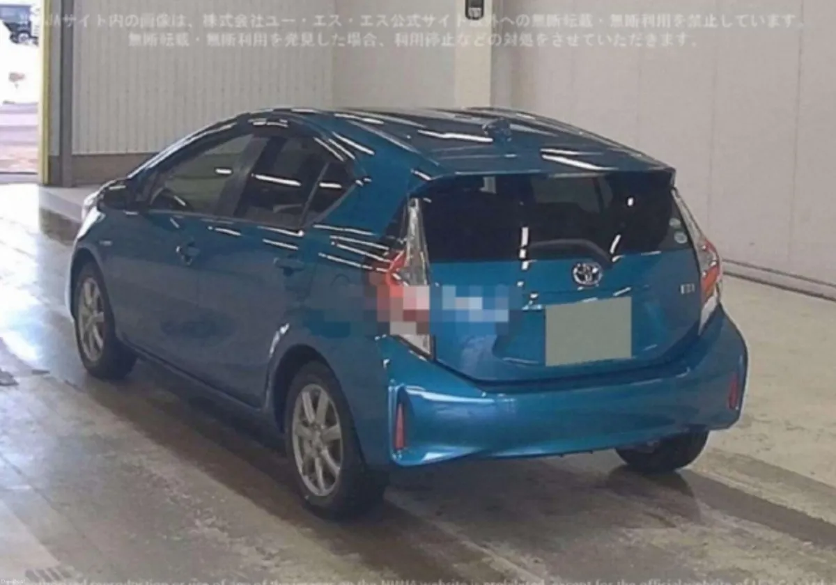 2018 Toyota Aqua - Beautiful color - Low milage - Image 2