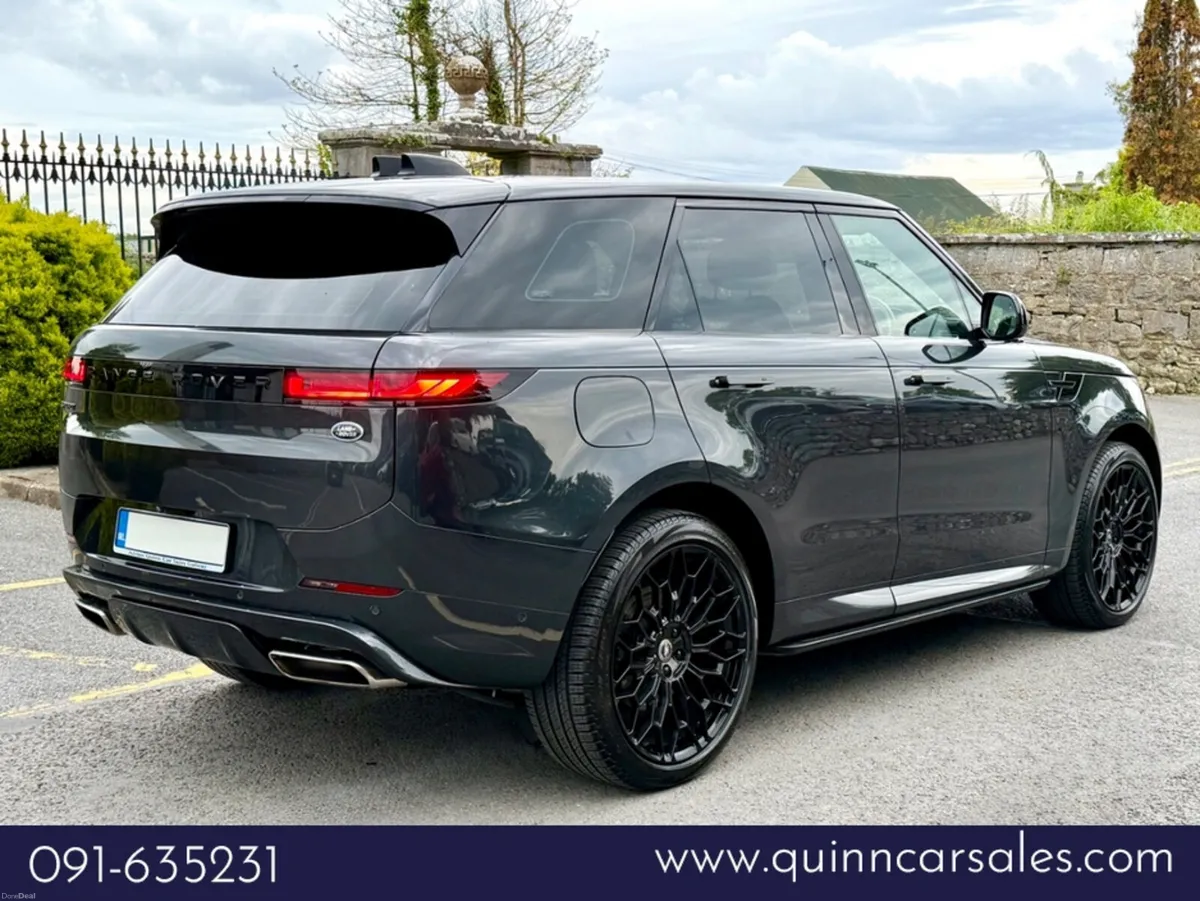 Land Rover Range Rover Sport P440e DYNAMIC SE AUTO - Image 3