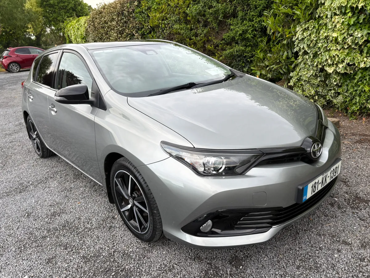 Toyota Auris 2018 1.2 - Image 2
