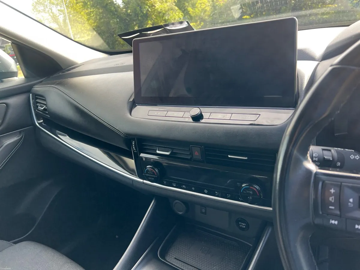 Nissan Qashqai 2023 - Image 3