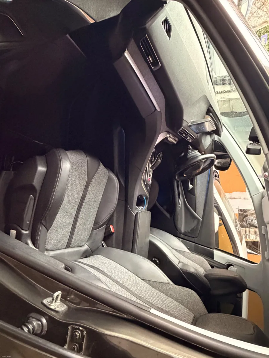 PEUGEOT 3008 2017  1.6 Automatic - Image 2