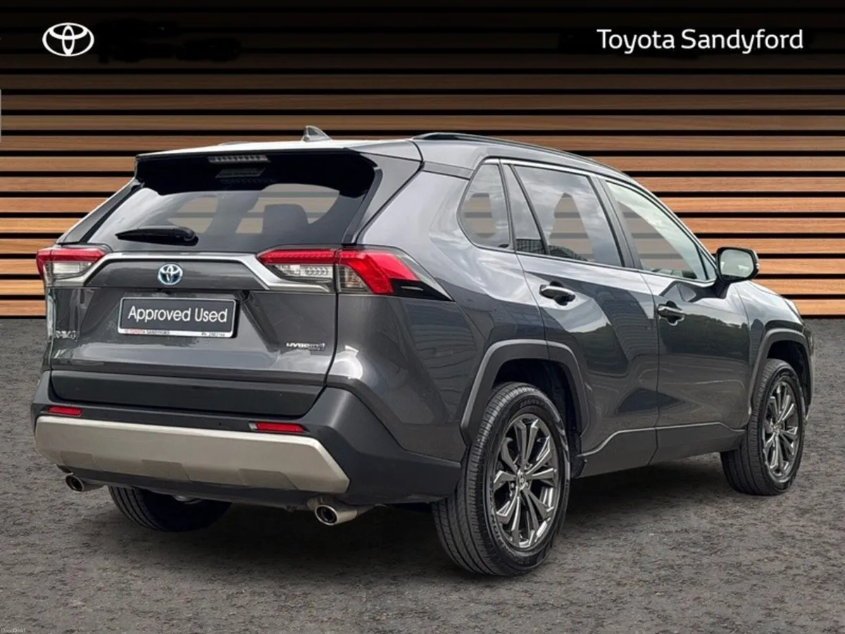 Toyota RAV4 HYBRID SOL // LEATHER HEATED SEATS // - Image 2