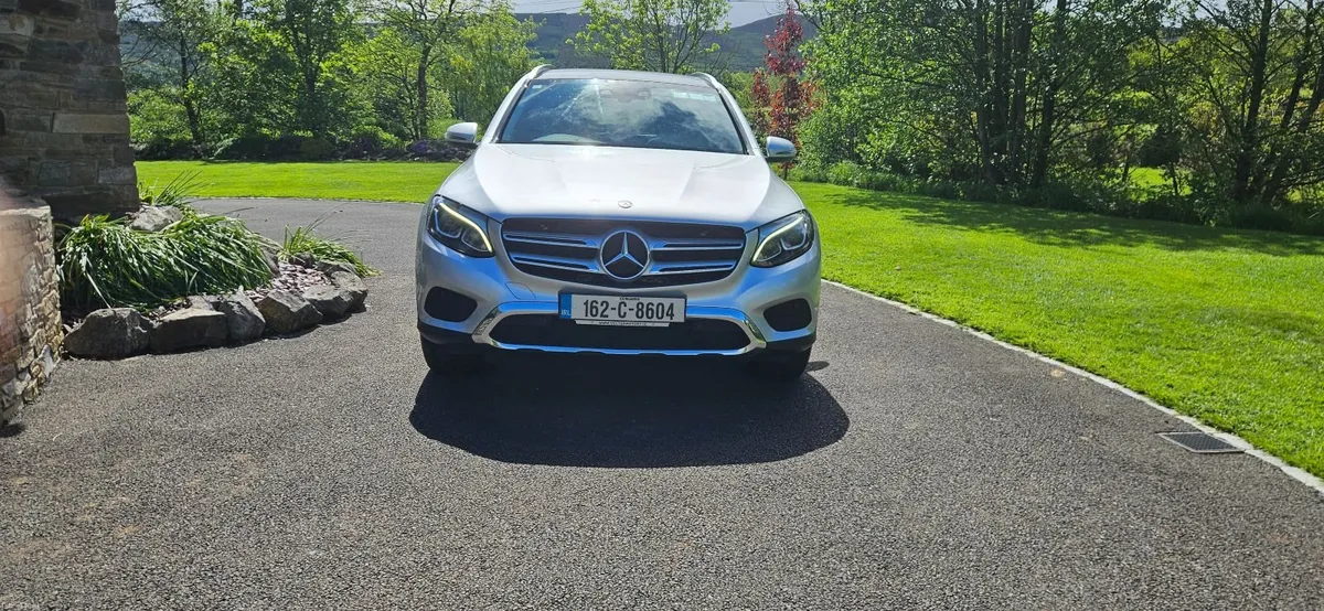 2016 Mercedes-Benz GLC 220d 4MATIC Sport Premium - Image 1