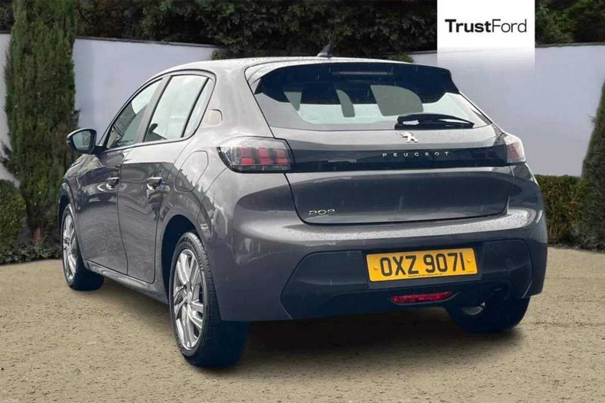 Peugeot 208 Active - Image 2