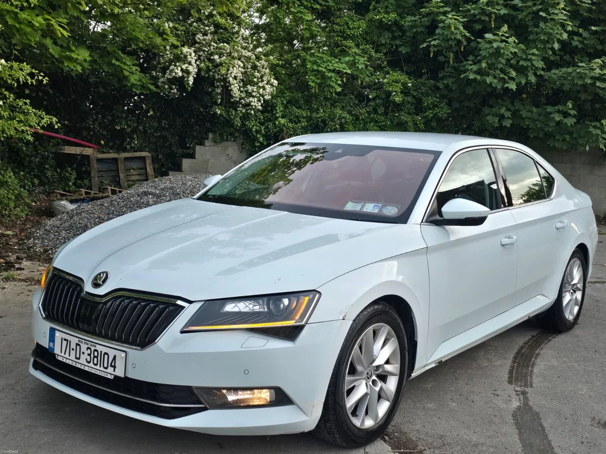 Skoda Superb 2017 tdi nct&tax cheap 👌 €5900 - Image 2