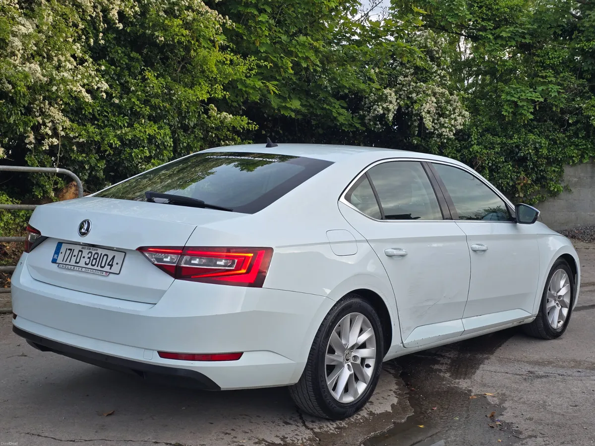 Skoda Superb 2017 tdi nct&tax cheap 👌 €2990 - Image 3