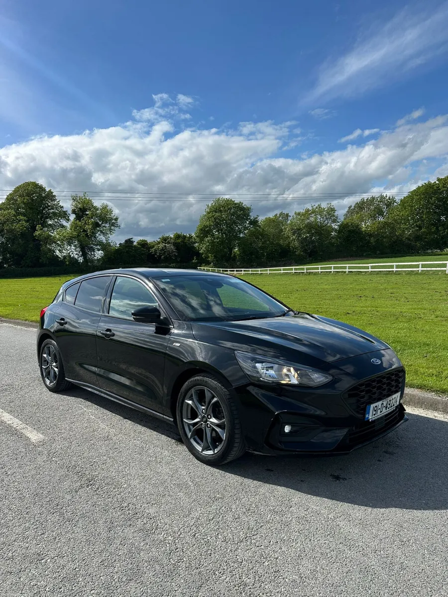 Ford Focus 2019 St-Line - Image 1