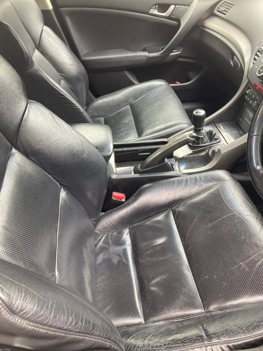 2009 Honda Accord - Image 3