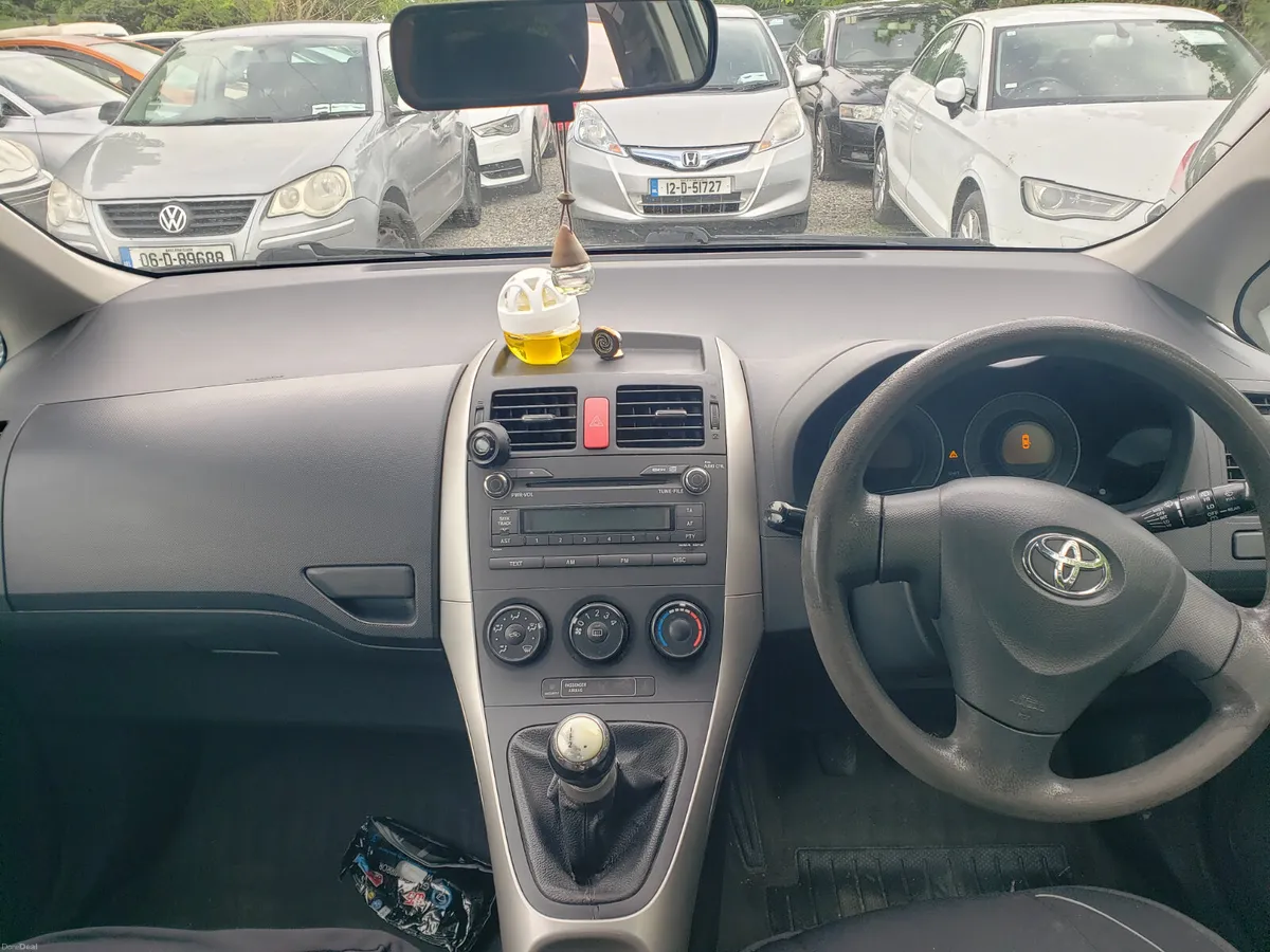 Toyota Auris 2009 - Image 3