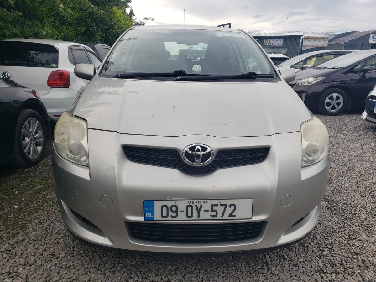 Toyota Auris 2009 - Image 1