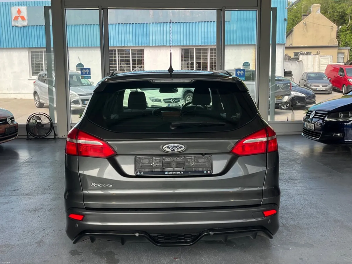 Ford Focus ST-LINE TDCI - Image 6