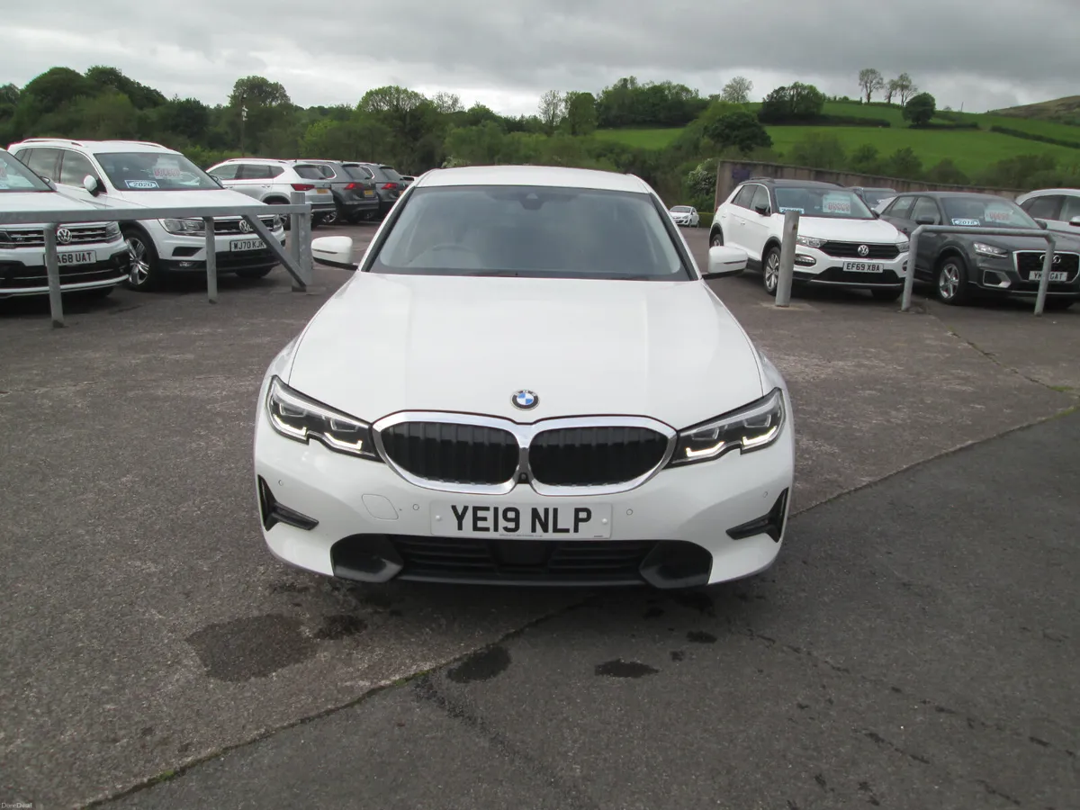 2019  BMW  320 D  SPORT  STEP  AUTOMATIC  4DR - Image 3