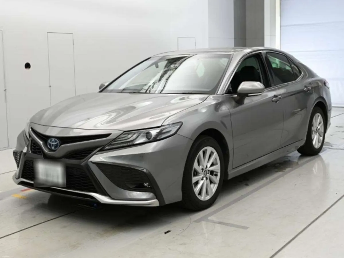 2021 Toyota Camry WS Hybrid Only 30k Km's! - Image 4
