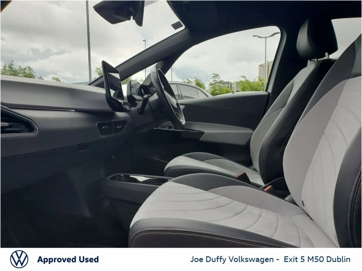 Volkswagen ID.3 LIFE DX 58KWH204HP PRO AUTO - Image 4