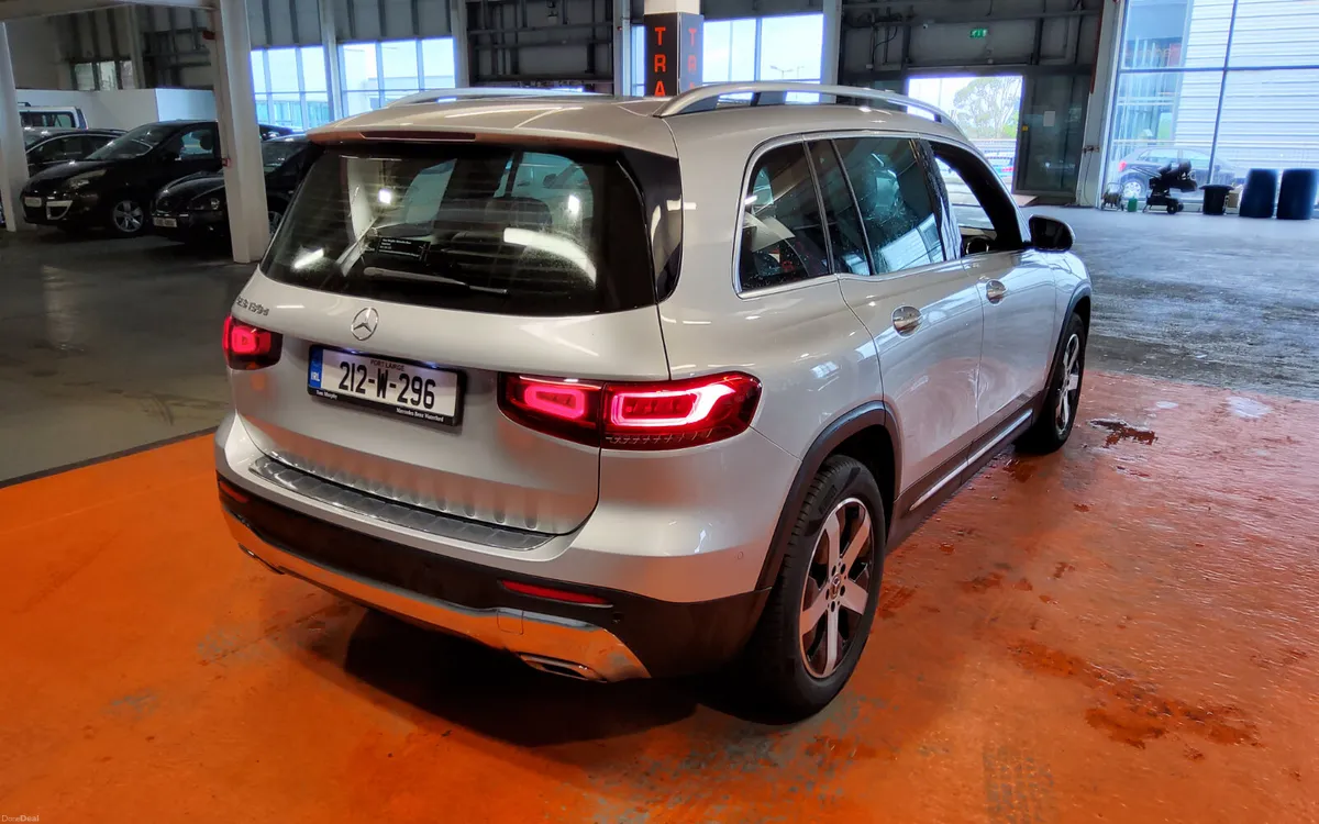 Mercedes-Benz GLB 2021 - Image 4