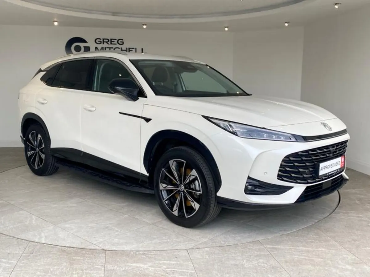 MG HS 1.5 T-GDI PHEV Trophy 5dr Auto - Image 1