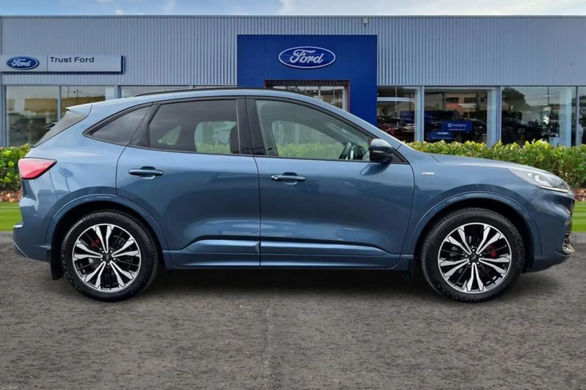 Ford Kuga ST-Line X - Image 3