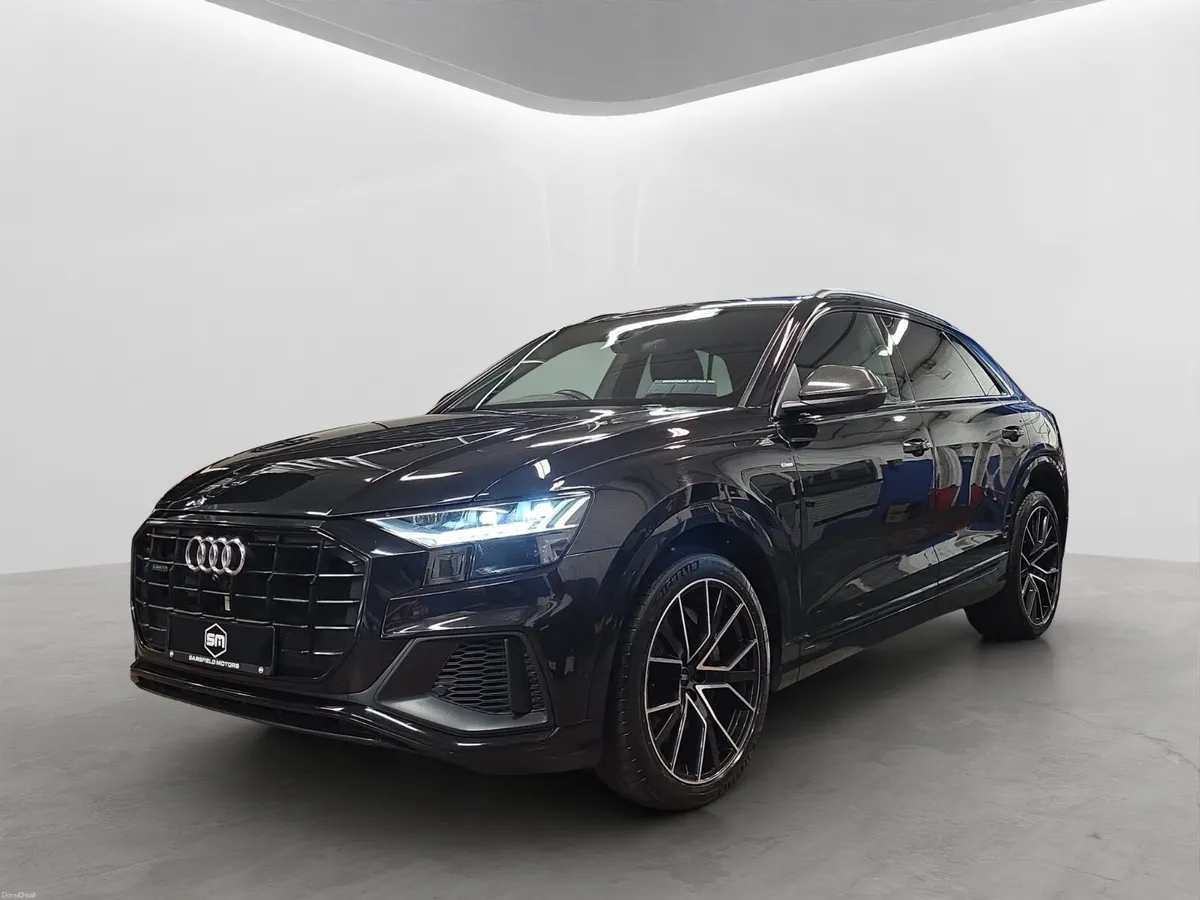 2024 AUDI Q8 3.0 TFSI E QUATTRO BLACK EDITION. - Image 3